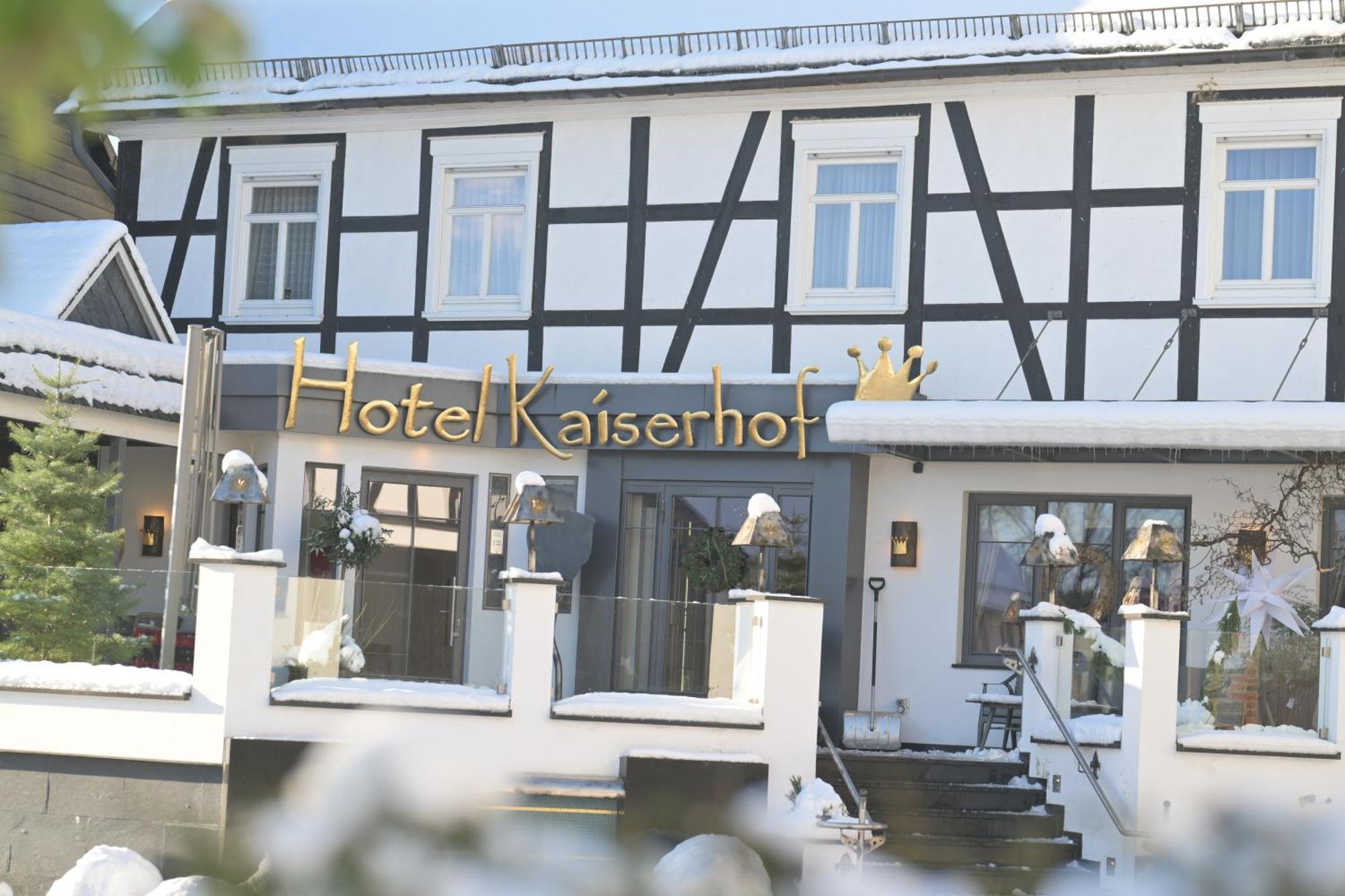 מדבאך Hotel Kaiserhof מראה חיצוני תמונה