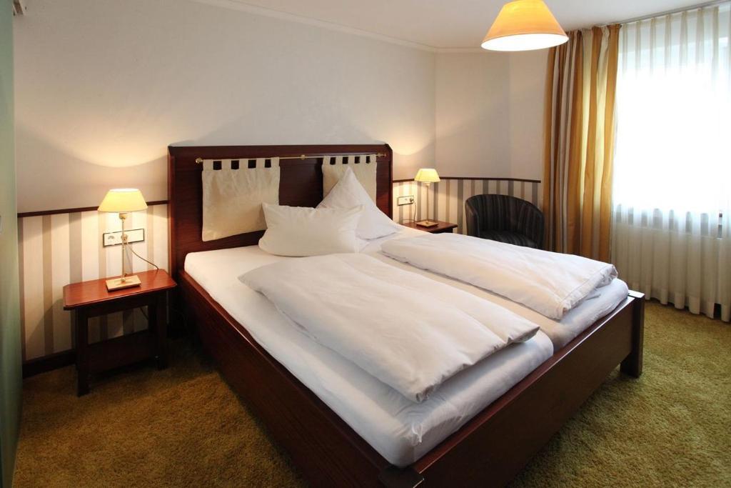 מדבאך Hotel Kaiserhof מראה חיצוני תמונה